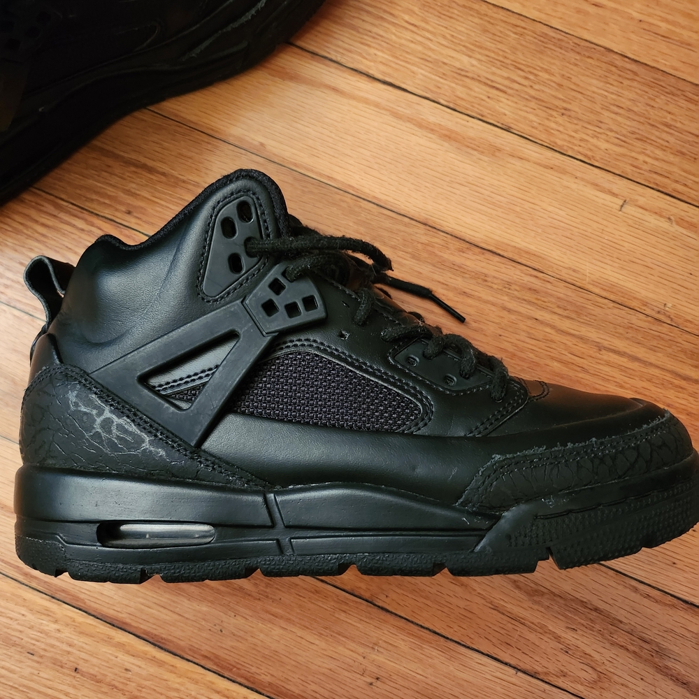 Winterized Jordan 4 Black Cats 🐾